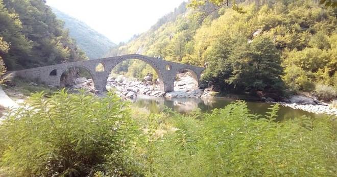 ДЯВОЛСКИЯТ МОСТ ОТБЛИЗО РАЗЛИЧНИТЕ НОВИНИ DIFFERENT NEWS