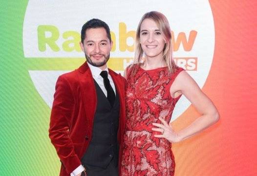 Женени актьор и военен стават първите трансджендър родители във Великобритания |