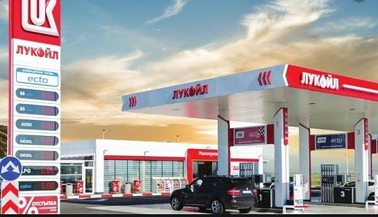 „Лукойл“ прогнозира по-ниско потребление на бензин в бъдеще