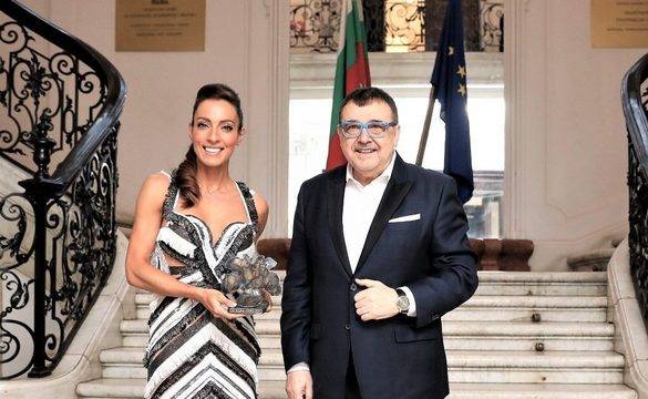 Ивет Лалова стана Бг модна икона