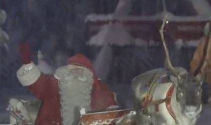 Дядо Коледа потегли на околосветската си обиколка