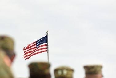 Две ракети паднаха близо до американското посолство в Багдад