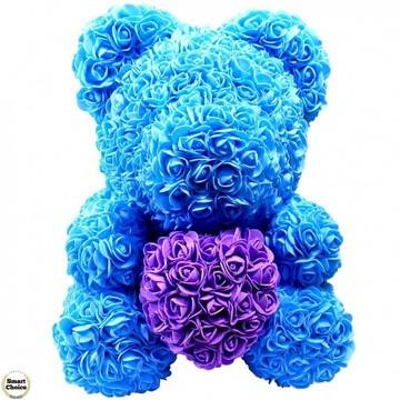 Ръчно изработено мече от рози в синьо с лилаво сърце 37 см