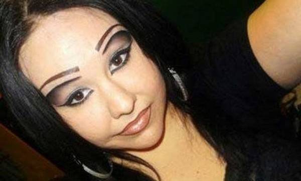 Най-странните Вежди в Интернет