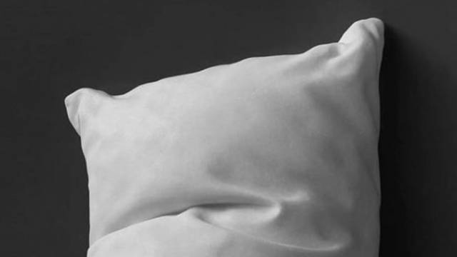 Искате да спите върху тази възглавница? По-добре надейте!