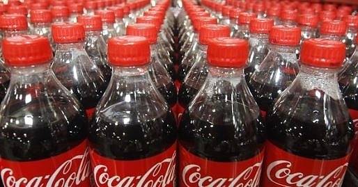 Coca-Cola: Хората все още искат пластмасови бутилки
