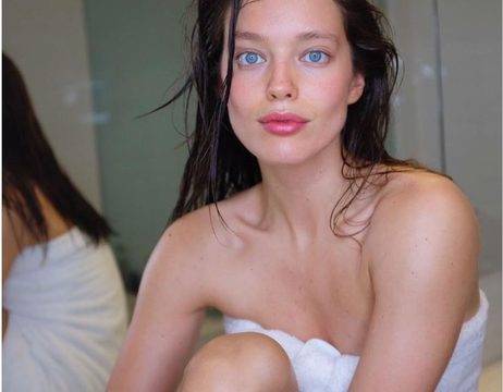 Емили Дидонато споделя триковете си как изглежда добре без грим