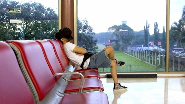 Възможно ли е да живееш 20 години на летището