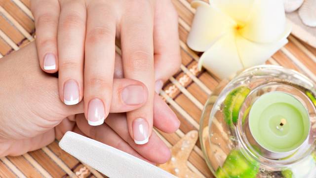 Грижа за ръцете и ноктите през зимата