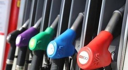 Експерт: По-евтини бензин и дизел заради коронавируса