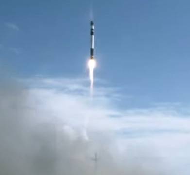 Успех: частната ракета Електрон изведе за пръв път в космоса американски военен спътник