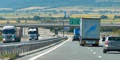 Днес е последната възможност за покупка на месечни винетки за камиони и автобуси