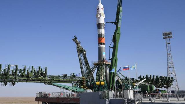 Специалистите ще подменят повредената трета степен на неизлетялата ракета Союз