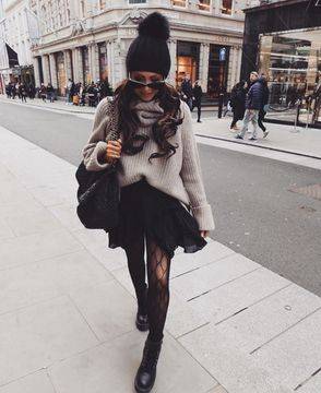 Модни чорапогащи пролет-лято 2020: опции, на които си заслужава да се обърне внимание