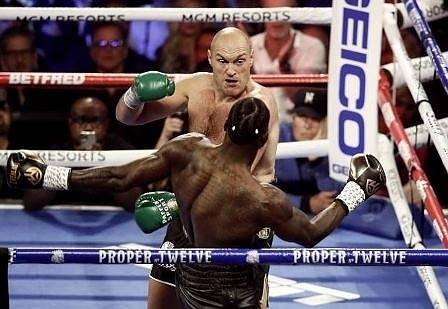 Тайсън Фюри нокаутира Уайлдър и отново е световен шампион