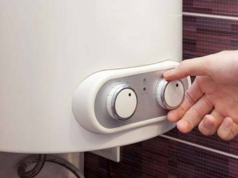 Ел техник Ямбол. Услуги по домовете без почивен ден. Спешен ел техник. Монтиране и смяна на ел. ключове, контакти,…