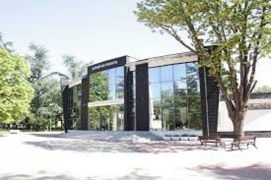 Оценете природата, историята и храната ни не по света, а у дома