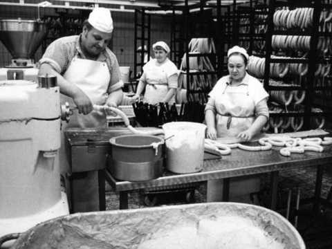 Най-продаваният продукт на Фолксваген не е кола, а наденица