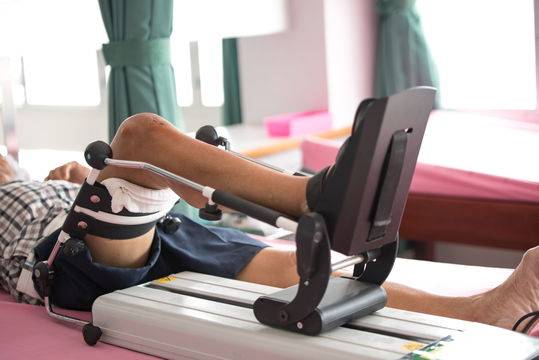 Рехабилитация след операция на тазобедрена става