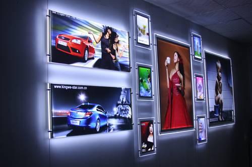 Интериорни табели за търговски обекти от ПВЦ, Инокс и осветление