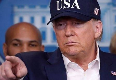 Тръмп забранява полетите от Англия и Ирландия, направил си е тест за коронавирус