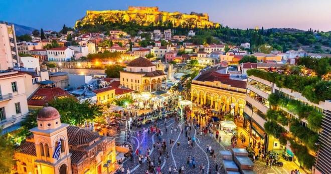 Спечелете почивка в Атина, уикенд в Банско и спортни аксесоари