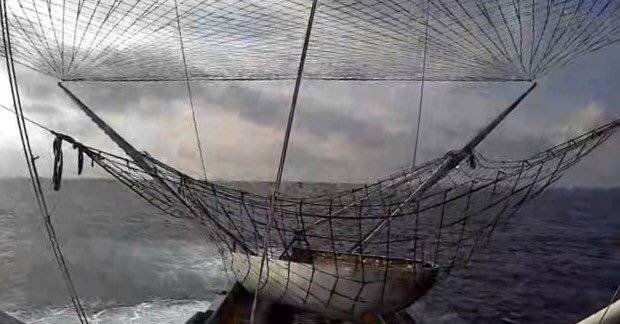 СпейсЕкс успя да прибере обтекателите на ракетата след днешния исторически полет