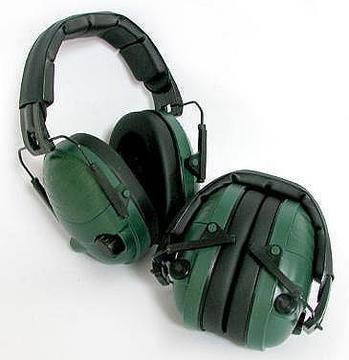 Как да изберем правилните лични предпазни средства за защита от шум – тапи за уши или антифони