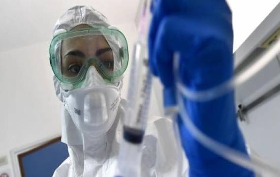 Първата заразена у нас: Усещат се болки. Масово да се тестват хората!