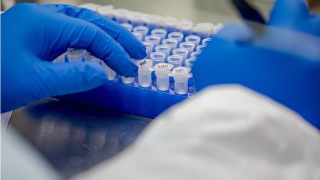 Изтекли документи: Китай крие нови случаи на коронавируса в епицентъра Ухан