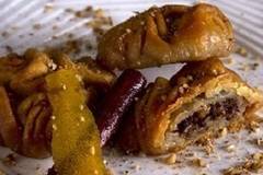 Баклава с формата на рози