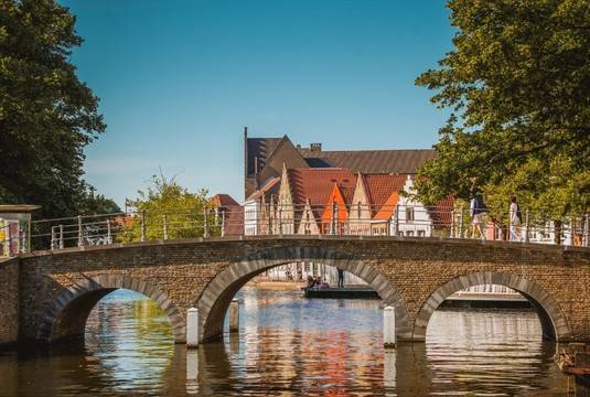 Брюж в 44 вдъхновяващи снимки