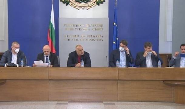 IT компании даряват 15 000 човеко-часа, изграждат национална здравно-информационна система