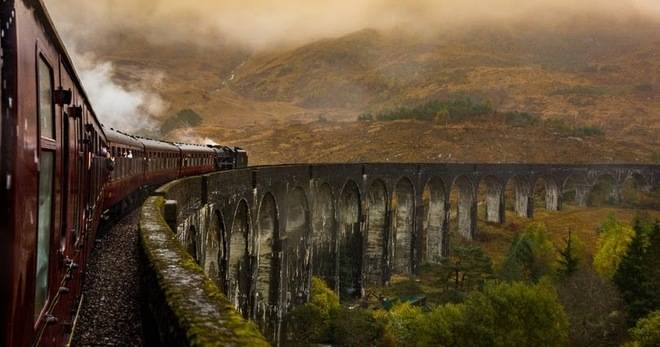 JK Rowling позволи на учители да използват книгите й за Хари Потър за дистанционно обучение