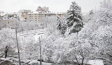 Днес облачно с валежи на места. Максималните температури ще са между 4° и 9°