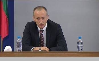 Вълчев: Изпитите на дванайсетокласниците вероятно ще се отложат за 30 май и 1 юни