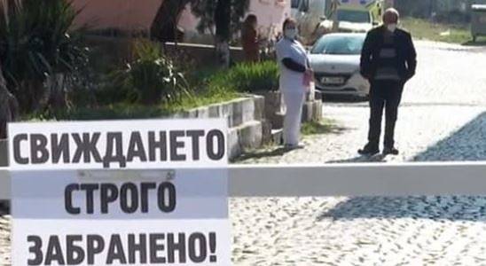 Възрастен пациент е прекарал часове с болни от COVID-19 в болницата в Айтос