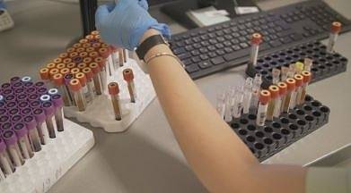 Великобритания обяви, че ще тества 100 000 души на ден за коронавирус