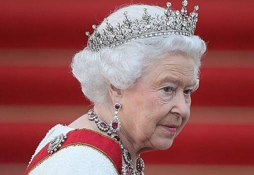 Елизабет II с изключително рядко обръщение към нацията утре вечерта