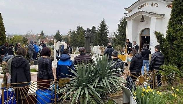 Близки почетоха загиналите деца в река Лим. „Пампорово“ АД на Цветелина Бориславова без вина и до днес!