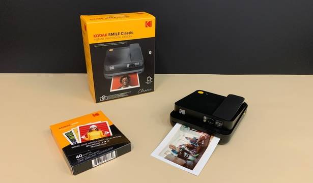 НОВИЯТ ИНСТАНТЕН ФОТОАПАРАТ KODAK CLASSIC