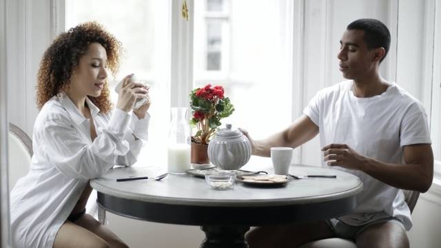 Да живее любовта! 17 идеи за „карантинни” срещи