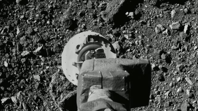 Американската мисия Озирис-Рекс засне страхотно видео по време на спускането към Бену!