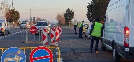 35 000 декларации за излизане от София само за вчера. Ще има проверки и санкции