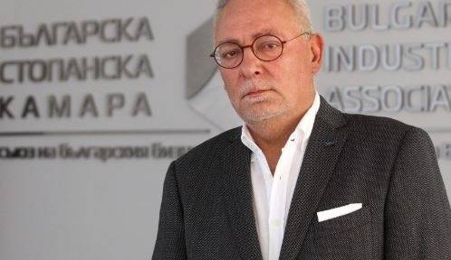 Радосвет Радев: Правителството трябва да задели 15 млрд. лв. за подкрепа на бизнеса