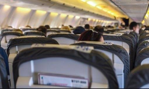 Пътници от полет Амстердам-София с положителна проба за COVID-19. Издирват всички контактни