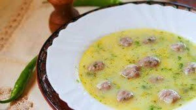 Супа топчета