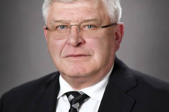 Ананиев отменя още противоепидемични мерки, въведени заради COVID-19 у нас