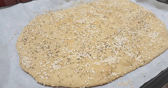 Лаваш със Сусам – Тесто за къдрава пита и лаваш
