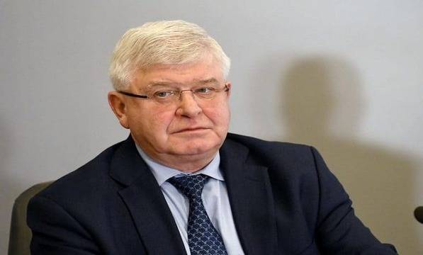 Министър Ананиев разреши упражняване на колективни спортове